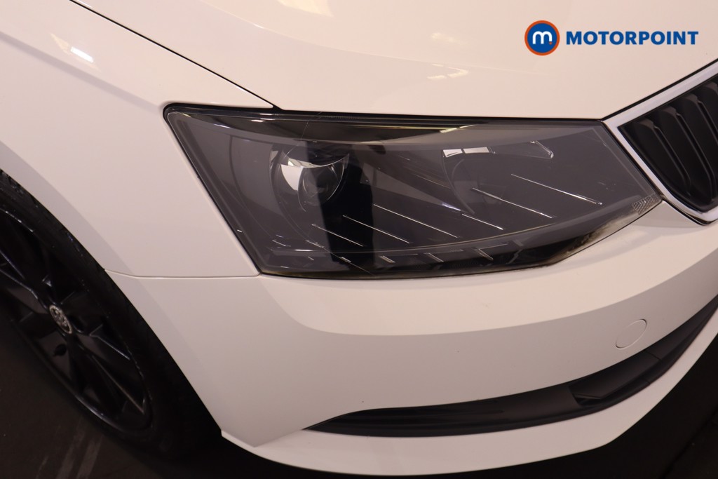 Skoda Fabia Colour Edition Manual Petrol Hatchback - Stock Number (1570238) - 21st supplementary image