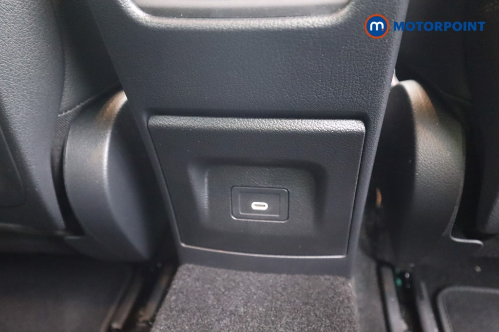 Mercedes-Benz A Class Amg Line Automatic Diesel Hatchback - Stock Number (1570839) - 15th supplementary image