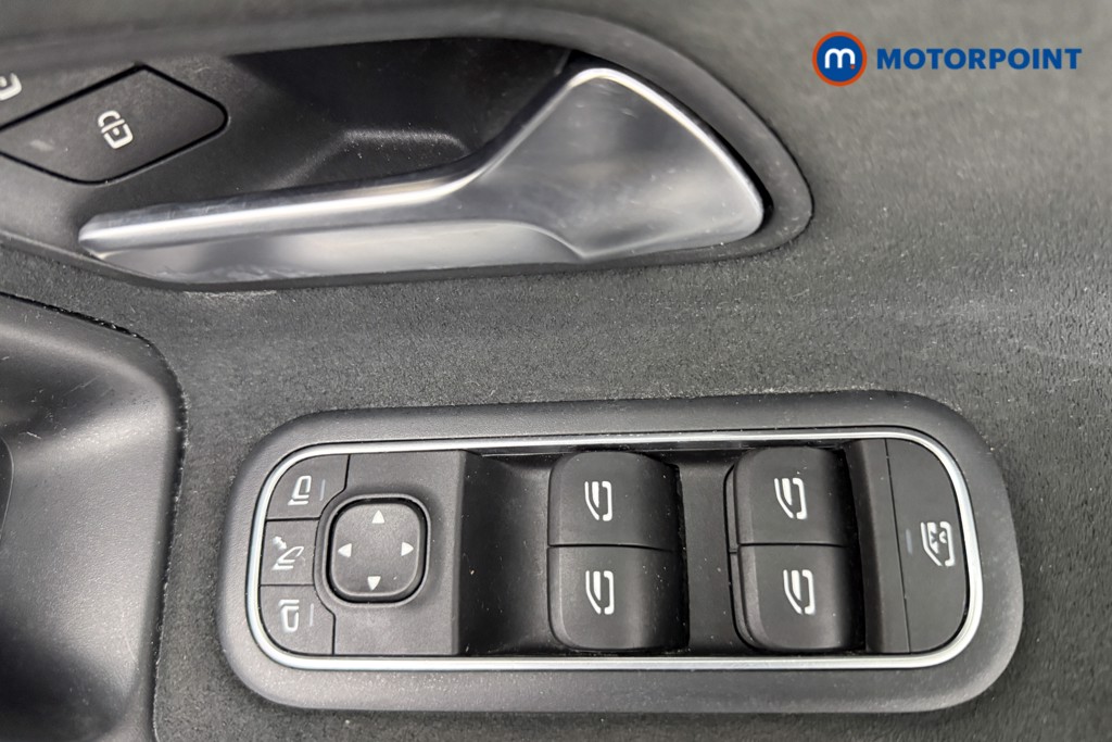 Mercedes-Benz A Class Amg Line Automatic Diesel Hatchback - Stock Number (1534746) - 19th supplementary image