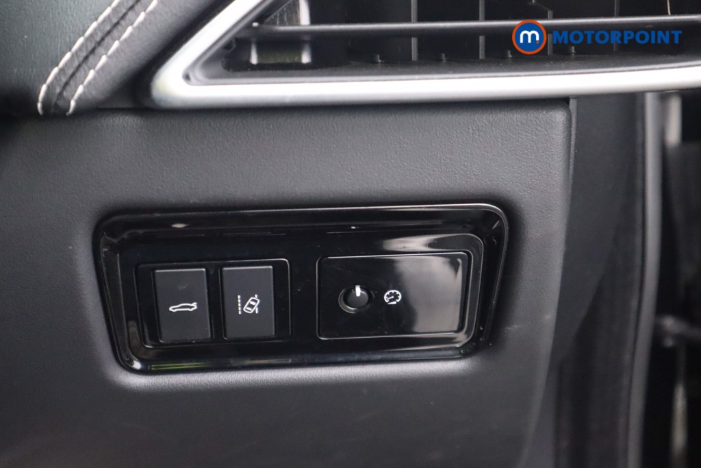 Jaguar XE R-Sport Automatic Diesel Saloon - Stock Number (1552764) - 6th supplementary image