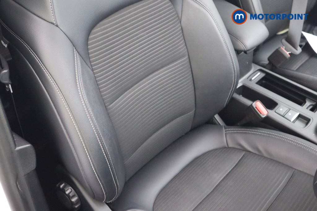 Ford Kuga Titanium First Edition Manual Petrol SUV - Stock Number (1556092) - 9th supplementary image