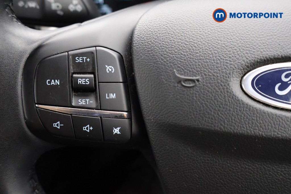 Ford Focus Titanium Manual Petrol Hatchback - Stock Number (1559468) - 2nd supplementary image