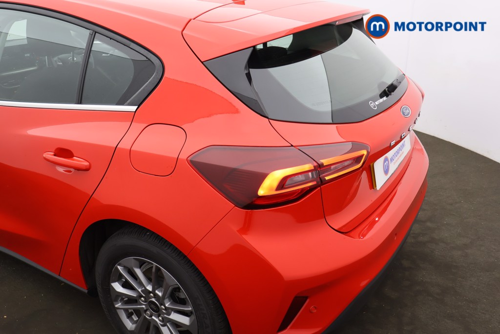 Ford Focus Titanium Manual Petrol Hatchback - Stock Number (1559468) - 12th supplementary image