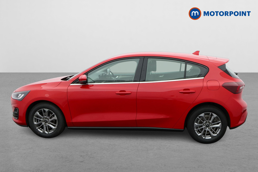 Ford Focus Titanium Manual Petrol Hatchback - Stock Number (1559468) - Passenger side