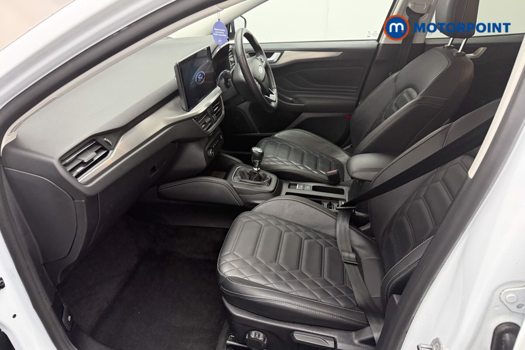 Ford Focus Titanium X Manual Petrol Hatchback - Stock Number (1559987) - 1st supplementary image