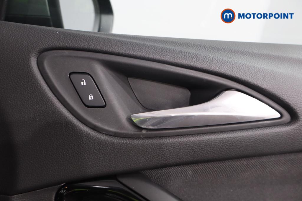 Vauxhall Astra SRI Manual Petrol Hatchback - Stock Number (1560170) - 14th supplementary image