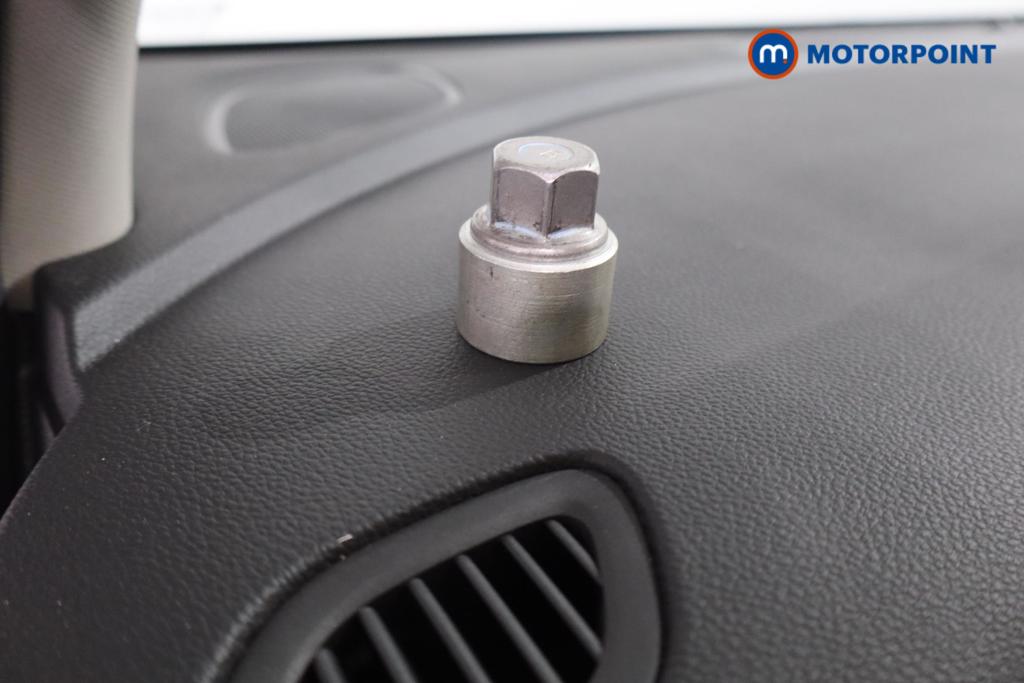Vauxhall Astra SRI Manual Petrol Hatchback - Stock Number (1560170) - 17th supplementary image