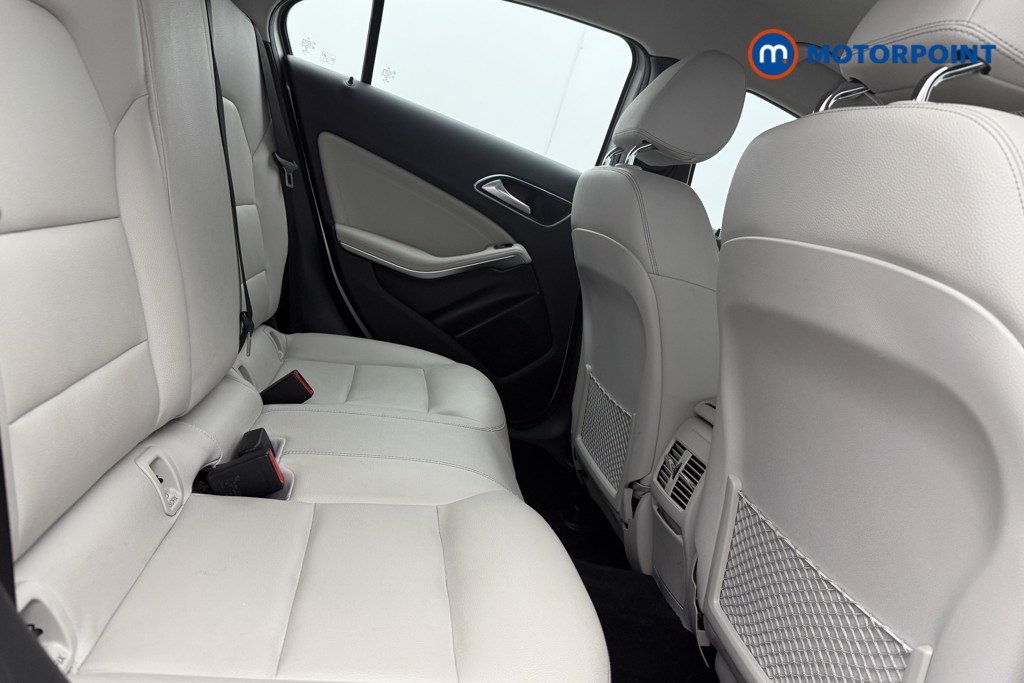 Mercedes-Benz A Class Sport Manual Diesel Hatchback - Stock Number (1561981) - 9th supplementary image