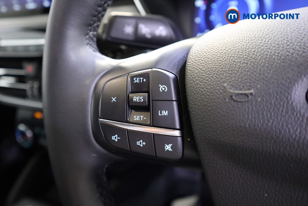 Ford Kuga Titanium Edition Manual Petrol SUV - Stock Number (1562929) - 4th supplementary image