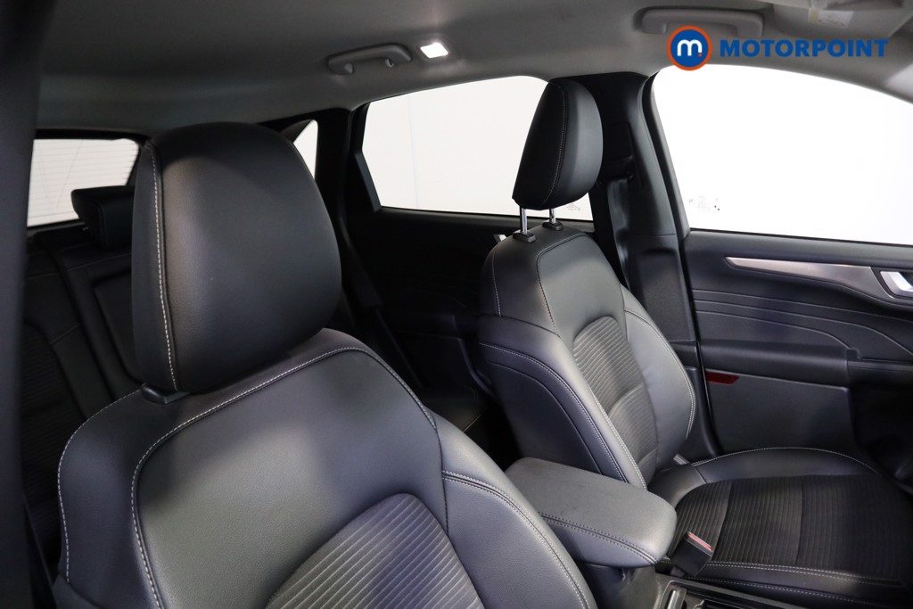 Ford Kuga Titanium Edition Manual Petrol SUV - Stock Number (1562929) - 9th supplementary image