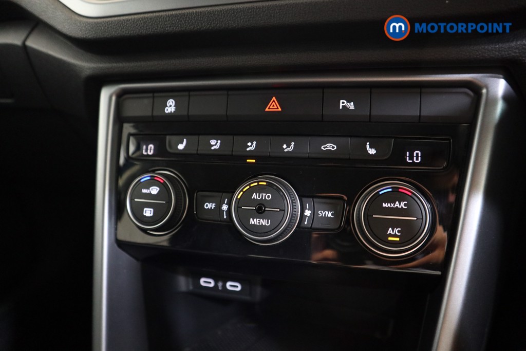 Volkswagen T-Roc Active Manual Petrol SUV - Stock Number (1563261) - 8th supplementary image