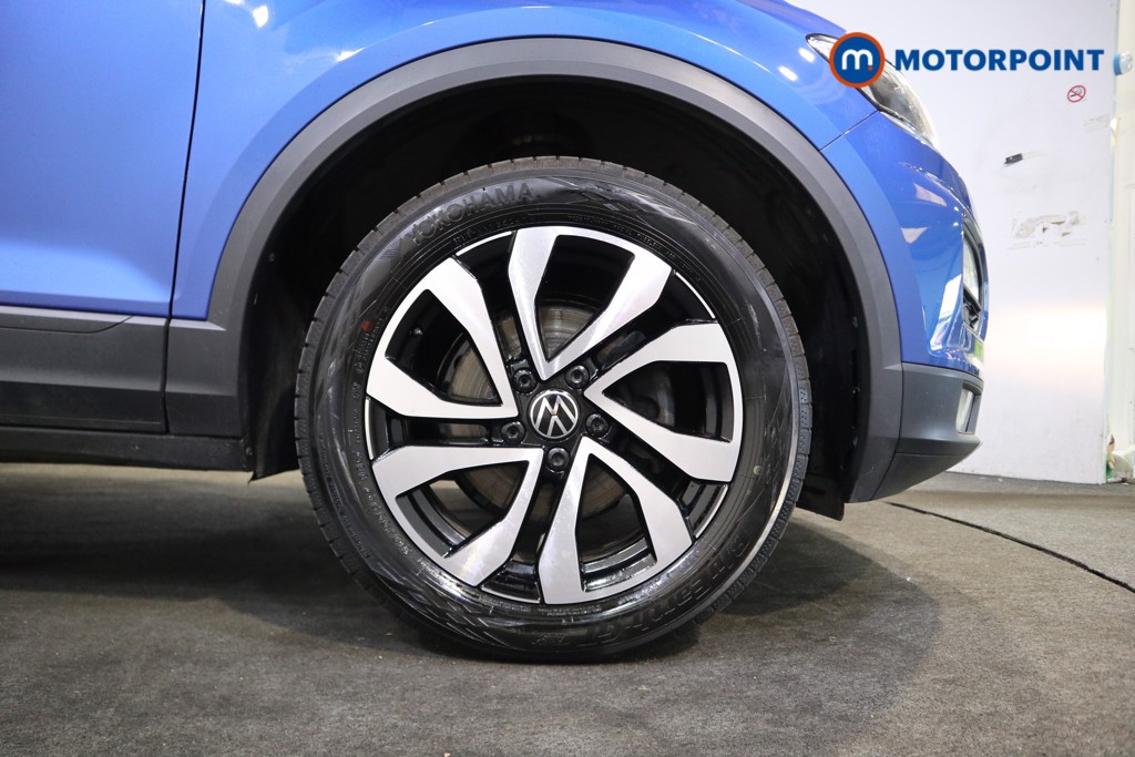 Volkswagen T-Roc Active Manual Petrol SUV - Stock Number (1563261) - 14th supplementary image