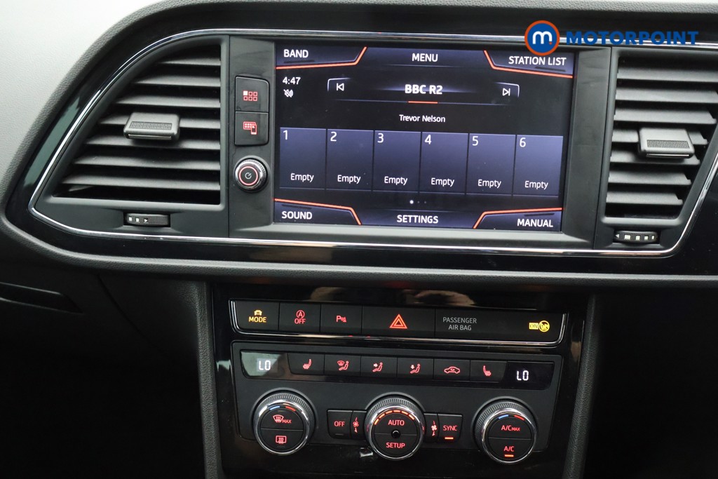 Seat Leon Fr Black Edition Automatic Petrol Hatchback - Stock Number (1563502) - 5th supplementary image