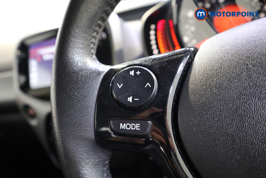 Toyota Aygo X-Play Manual Petrol Hatchback - Stock Number (1563558) - 4th supplementary image
