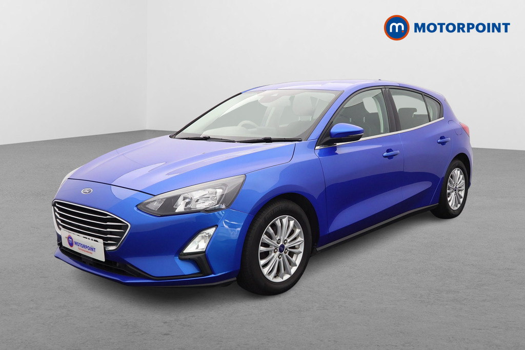 Ford Focus Titanium Manual Petrol Hatchback - Stock Number (1563749) - Passenger side front corner