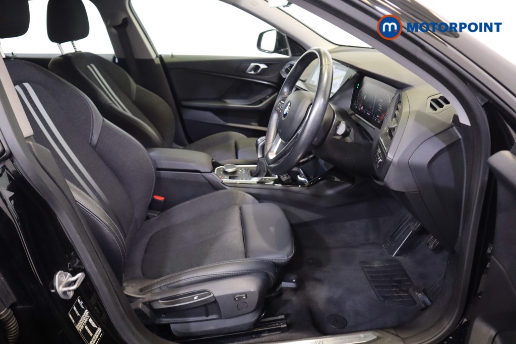 BMW 2 Series Sport Manual Diesel Saloon - Stock Number (1563934) - 6th supplementary image