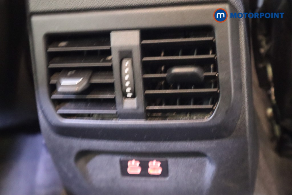 BMW 2 Series Sport Manual Diesel Saloon - Stock Number (1563934) - 27th supplementary image
