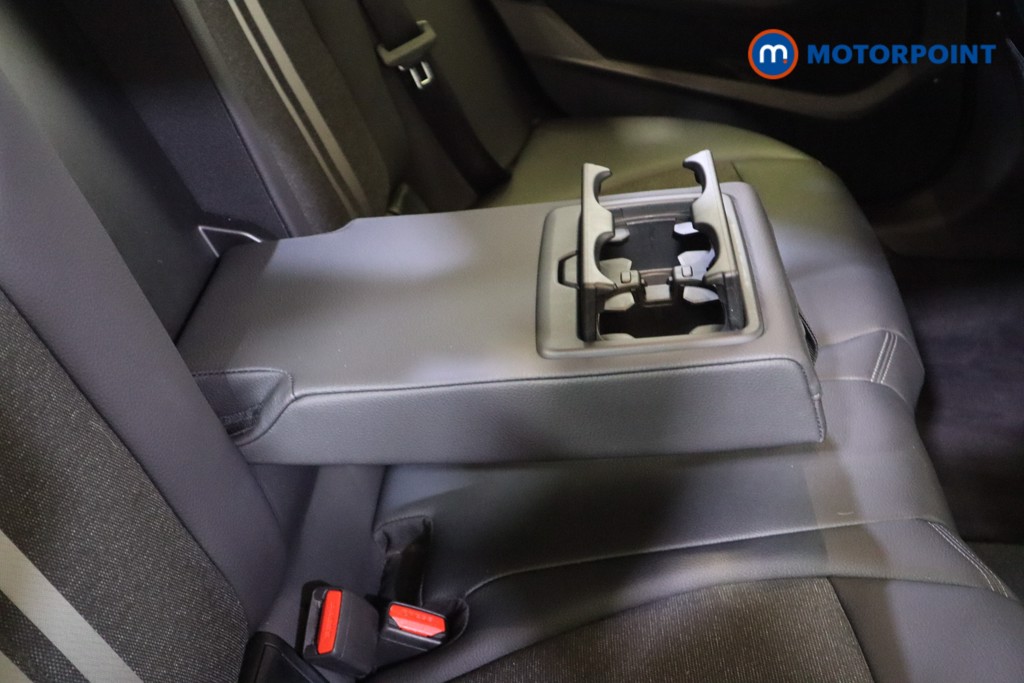 BMW 2 Series Sport Manual Diesel Saloon - Stock Number (1563934) - 28th supplementary image