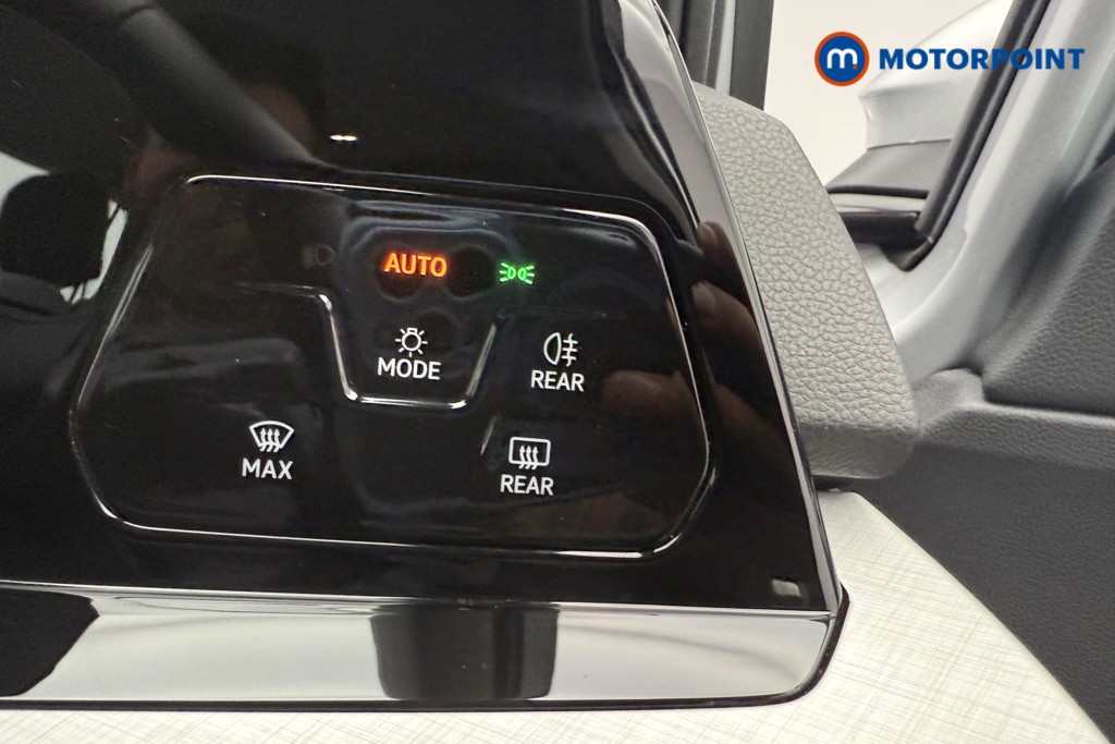Volkswagen Golf Life Automatic Petrol Hatchback - Stock Number (1564732) - 15th supplementary image