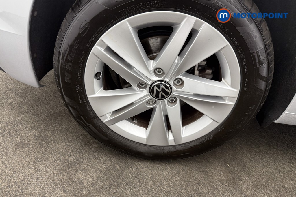 Volkswagen Golf Life Automatic Petrol Hatchback - Stock Number (1564732) - 19th supplementary image