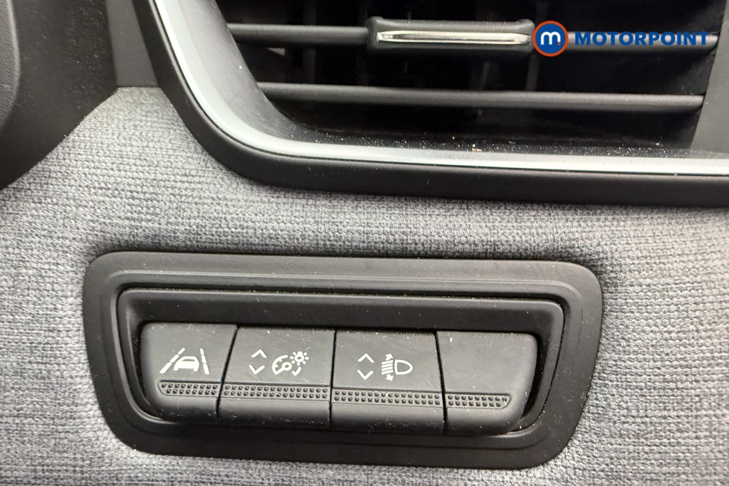 Renault Clio Evolution Manual Petrol Hatchback - Stock Number (1564988) - 13th supplementary image