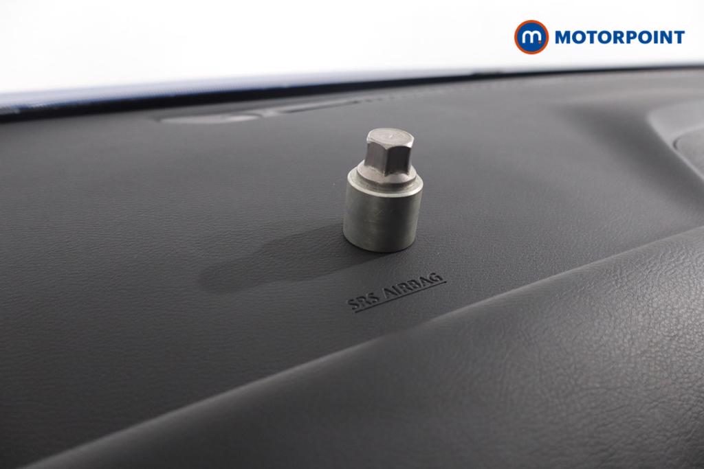 Nissan Juke N-Connecta Automatic Petrol SUV - Stock Number (1564996) - 16th supplementary image