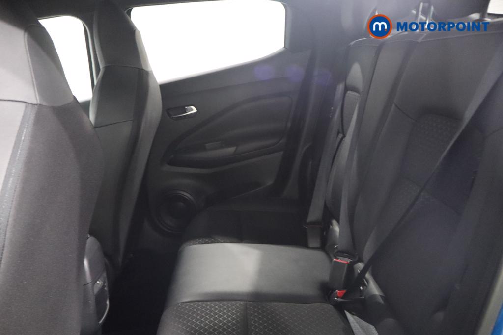 Nissan Juke N-Connecta Automatic Petrol SUV - Stock Number (1564996) - 17th supplementary image