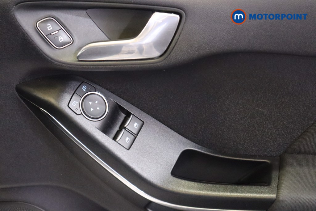 Ford Fiesta Zetec Manual Petrol Hatchback - Stock Number (1565032) - 14th supplementary image