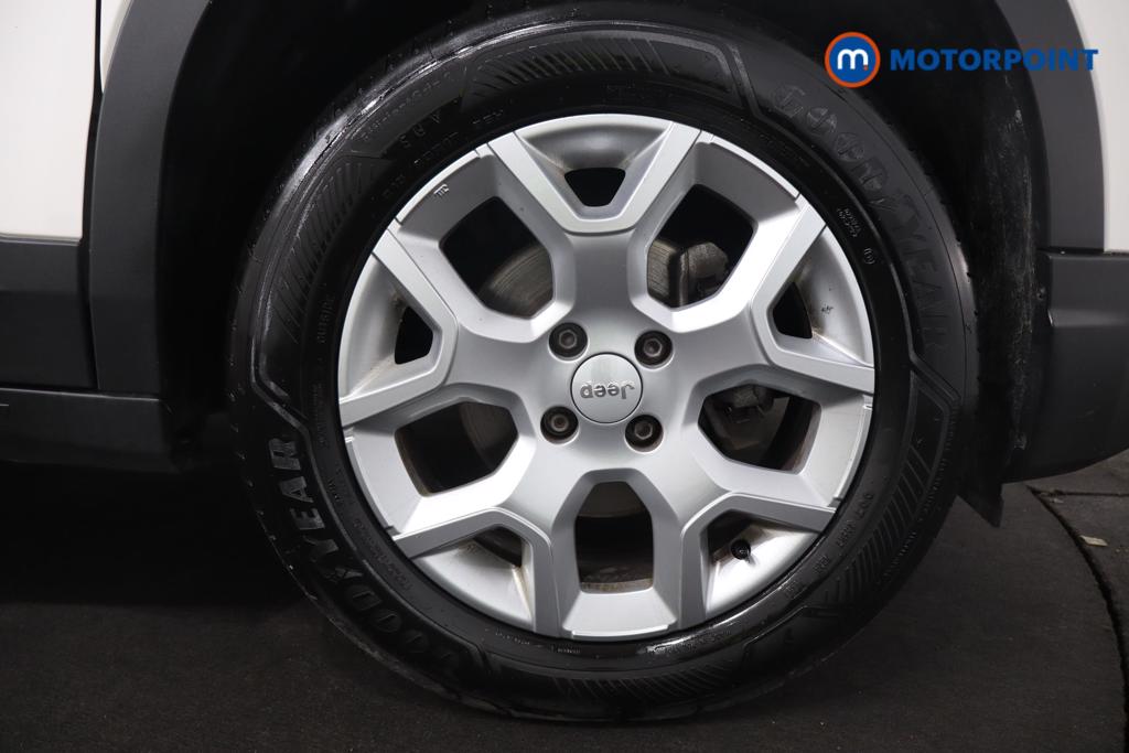 Jeep Avenger Altitude Manual Petrol SUV - Stock Number (1565165) - 22nd supplementary image