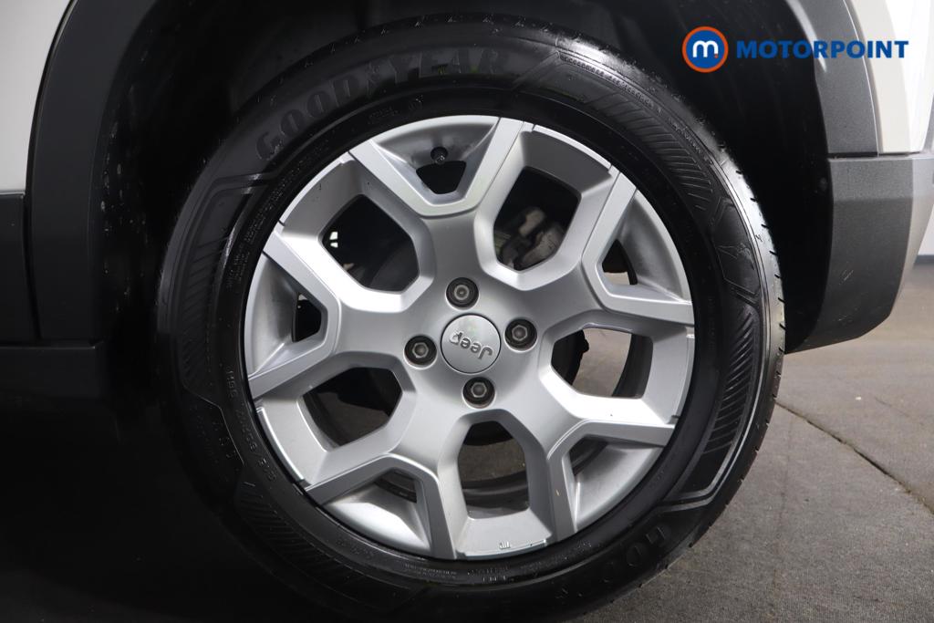 Jeep Avenger Altitude Manual Petrol SUV - Stock Number (1565165) - 24th supplementary image