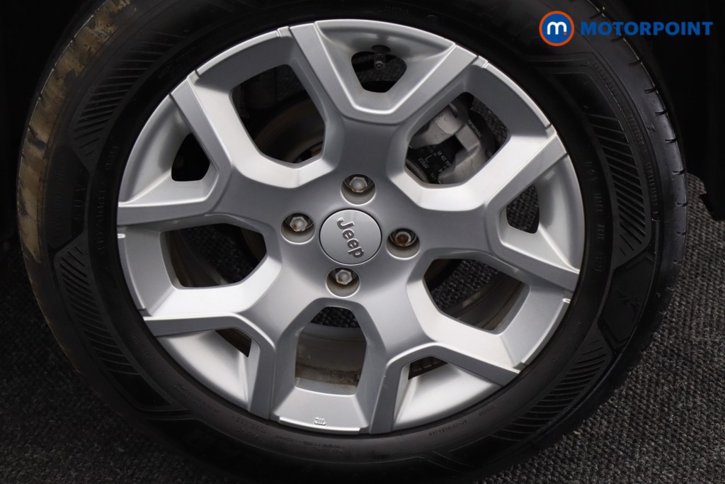 Jeep Avenger Altitude Manual Petrol SUV - Stock Number (1565189) - 26th supplementary image