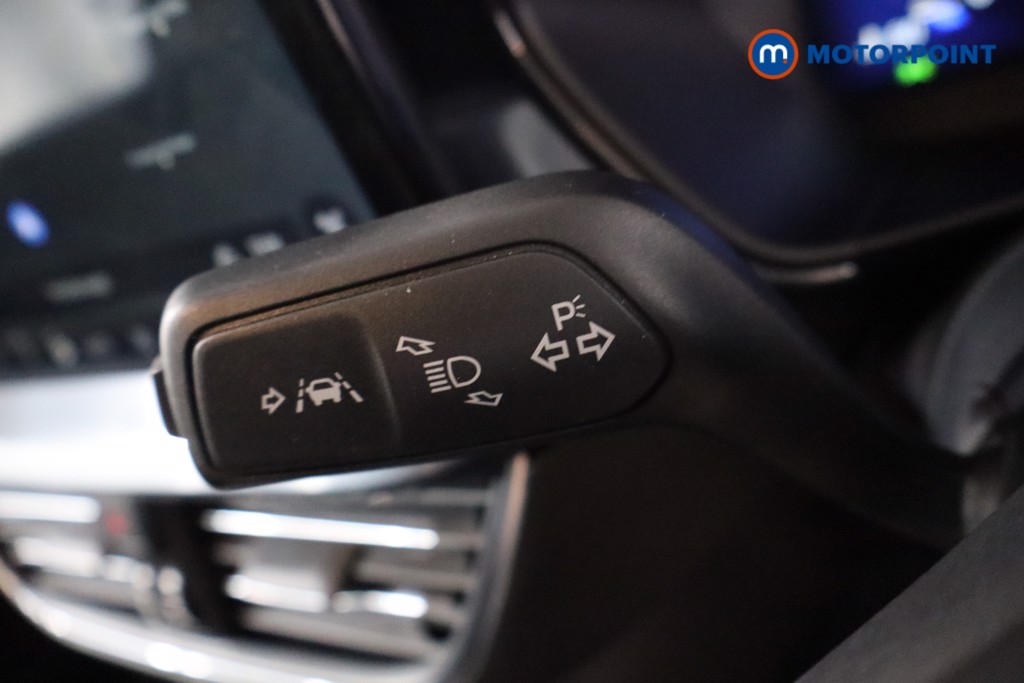 Ford Focus Active Vignale Automatic Petrol-Electric Hybrid Hatchback - Stock Number (1565476) - 19th supplementary image
