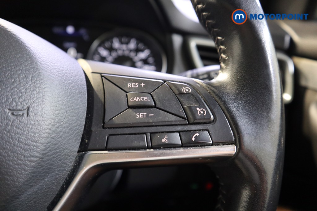 Nissan Qashqai Tekna-Plus Automatic Diesel SUV - Stock Number (1565916) - 5th supplementary image