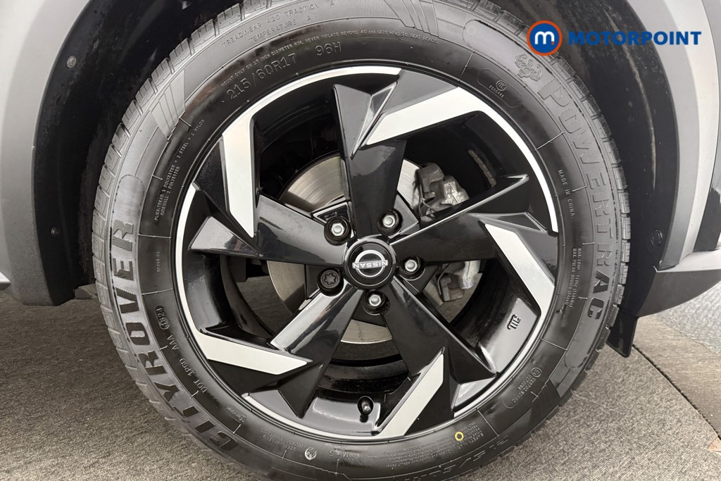 Nissan Juke N-Connecta Manual Petrol SUV - Stock Number (1566108) - 11th supplementary image