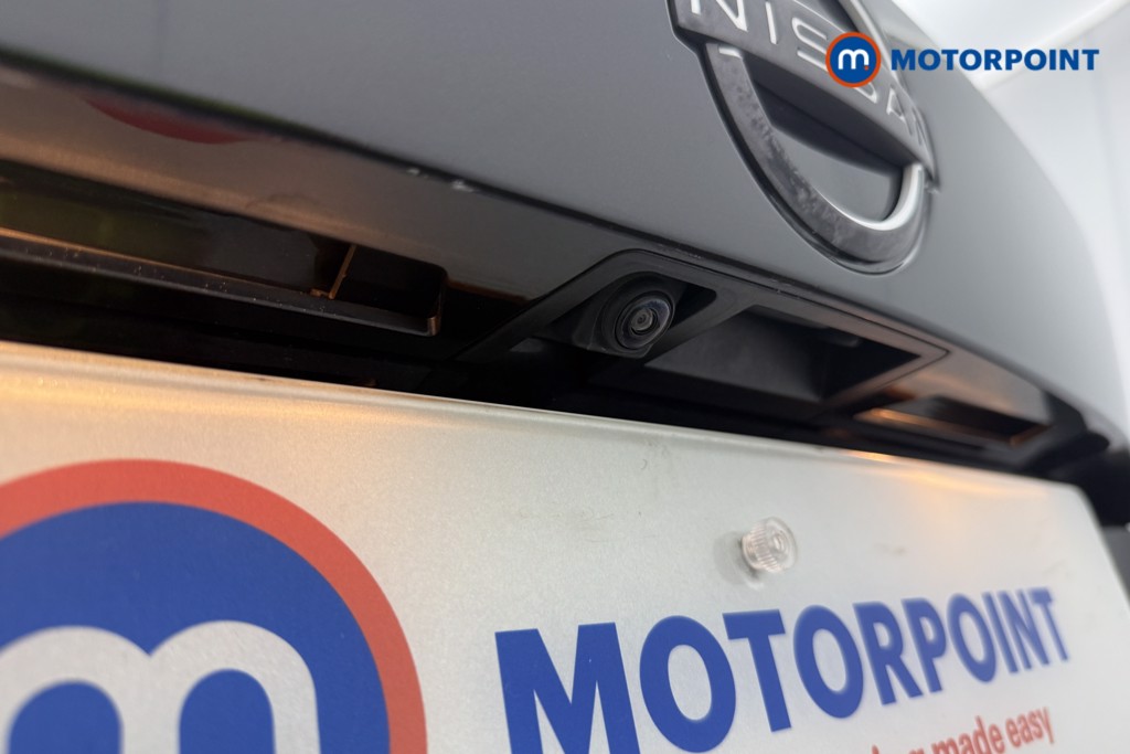 Nissan Juke N-Connecta Manual Petrol SUV - Stock Number (1566108) - 27th supplementary image