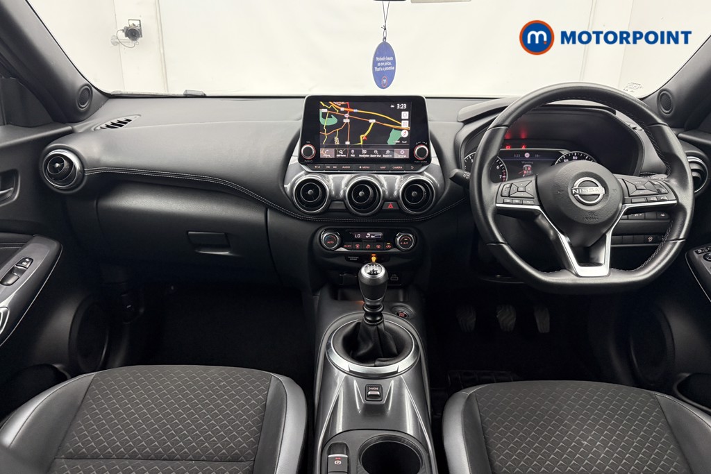 Nissan Juke N-Connecta Manual Petrol SUV - Stock Number (1566108) - 1st supplementary image