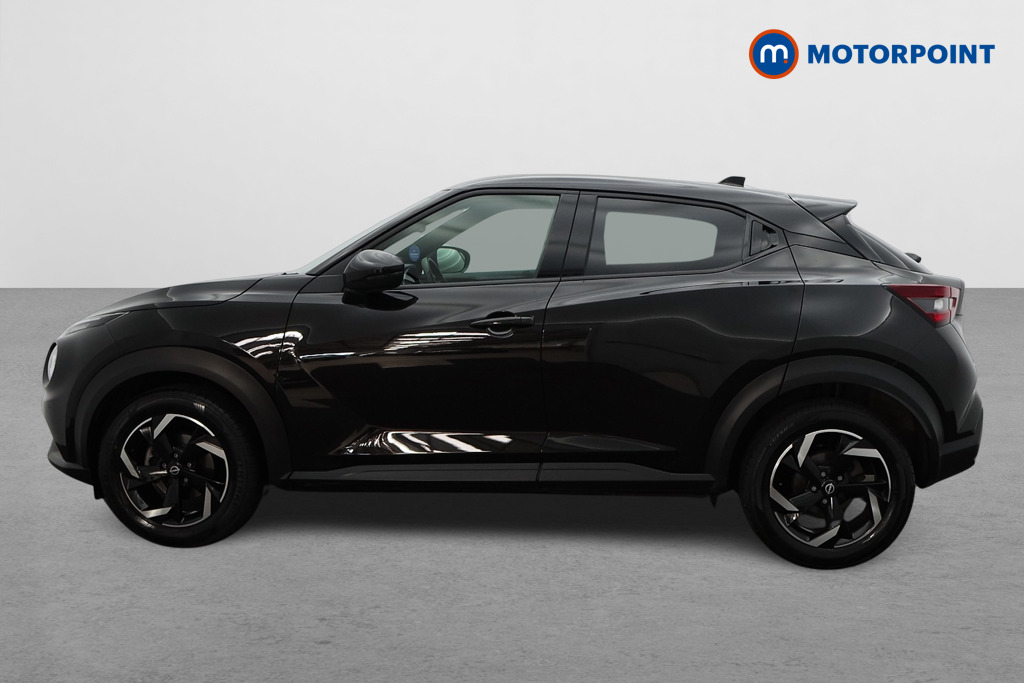 Nissan Juke N-Connecta Manual Petrol SUV - Stock Number (1566108) - Passenger side