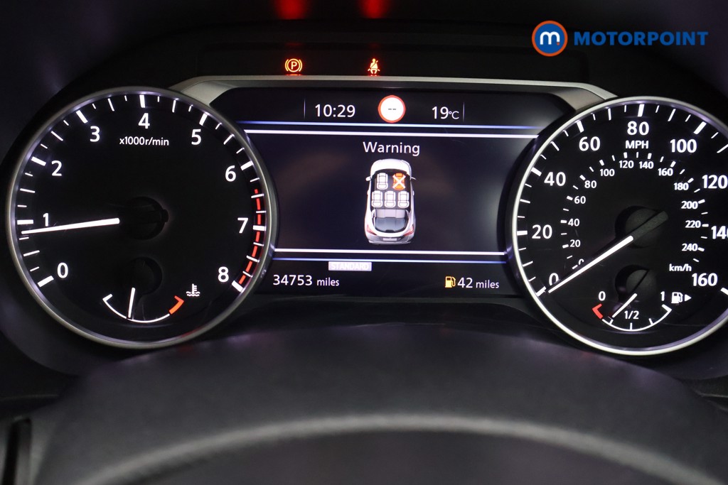 Nissan Juke N-Connecta Manual Petrol SUV - Stock Number (1566122) - 4th supplementary image