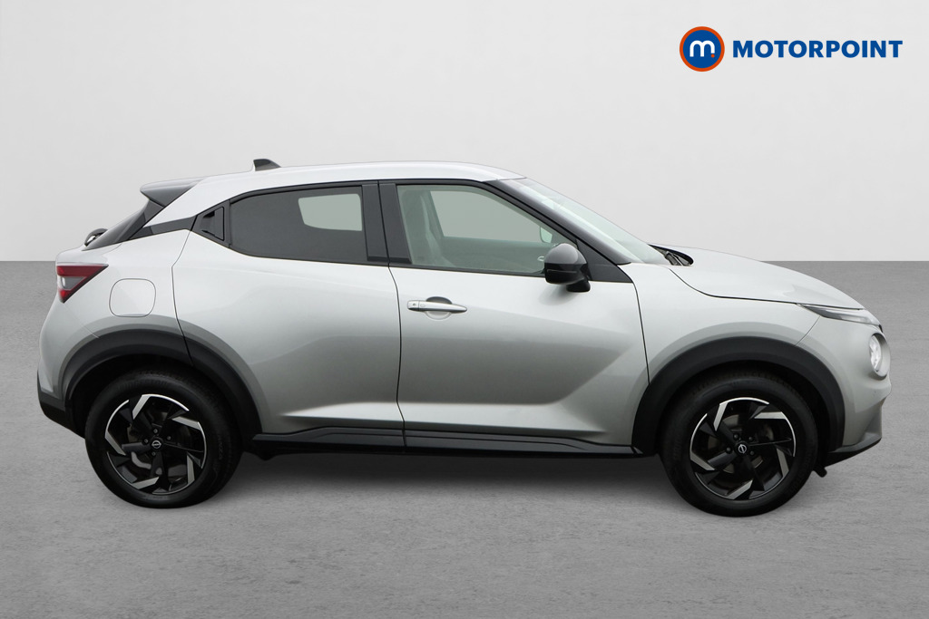 Nissan Juke N-Connecta Manual Petrol SUV - Stock Number (1566122) - Drivers side
