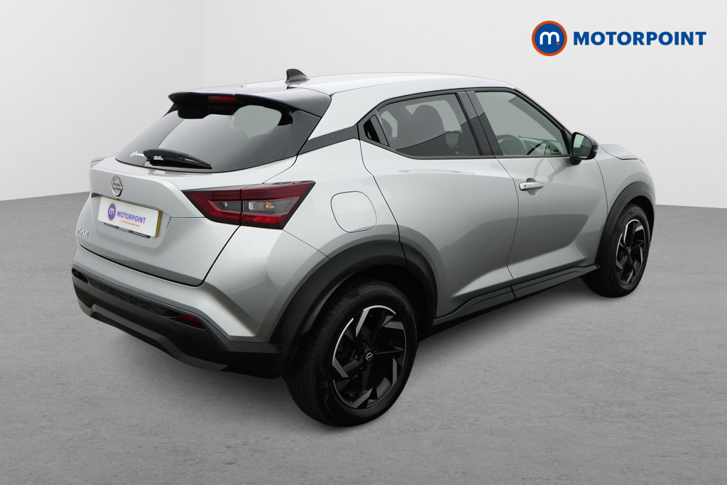 Nissan Juke N-Connecta Manual Petrol SUV - Stock Number (1566122) - Drivers side rear corner