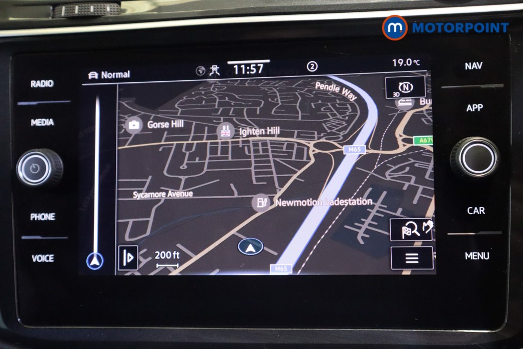 Volkswagen Tiguan R-Line Automatic Diesel SUV - Stock Number (1566267) - 2nd supplementary image