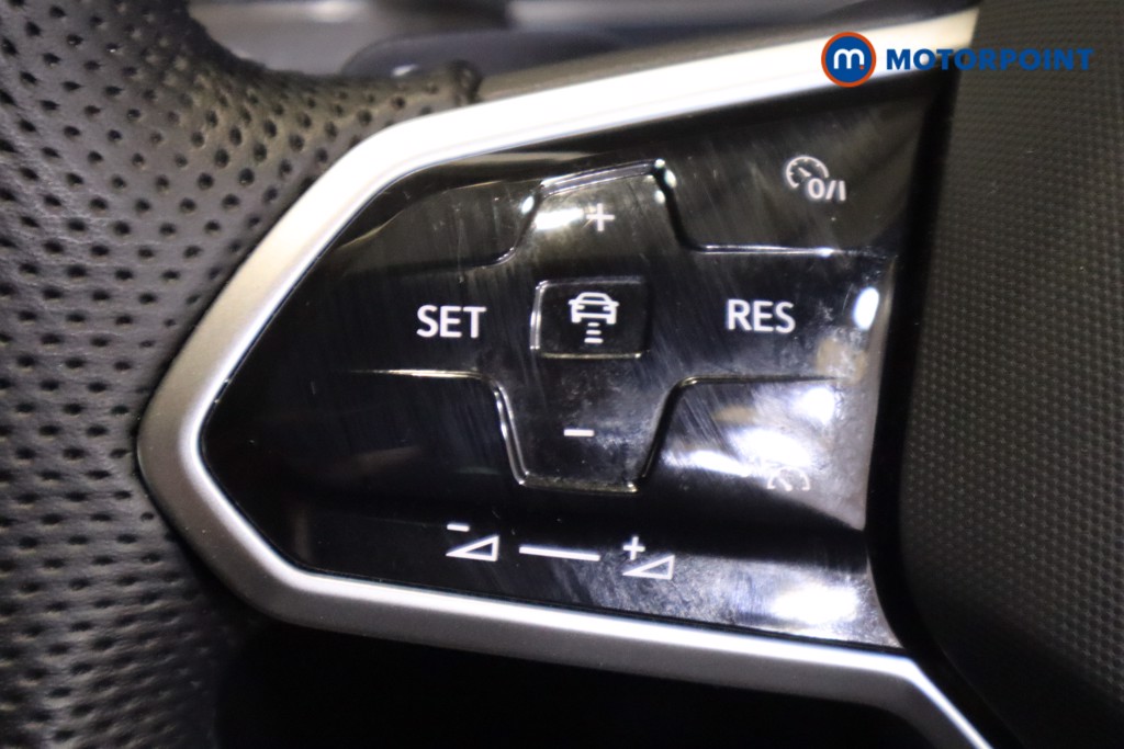Volkswagen Tiguan R-Line Automatic Diesel SUV - Stock Number (1566267) - 17th supplementary image