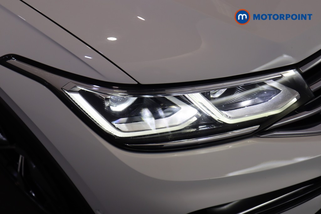Volkswagen Tiguan R-Line Automatic Diesel SUV - Stock Number (1566267) - 35th supplementary image