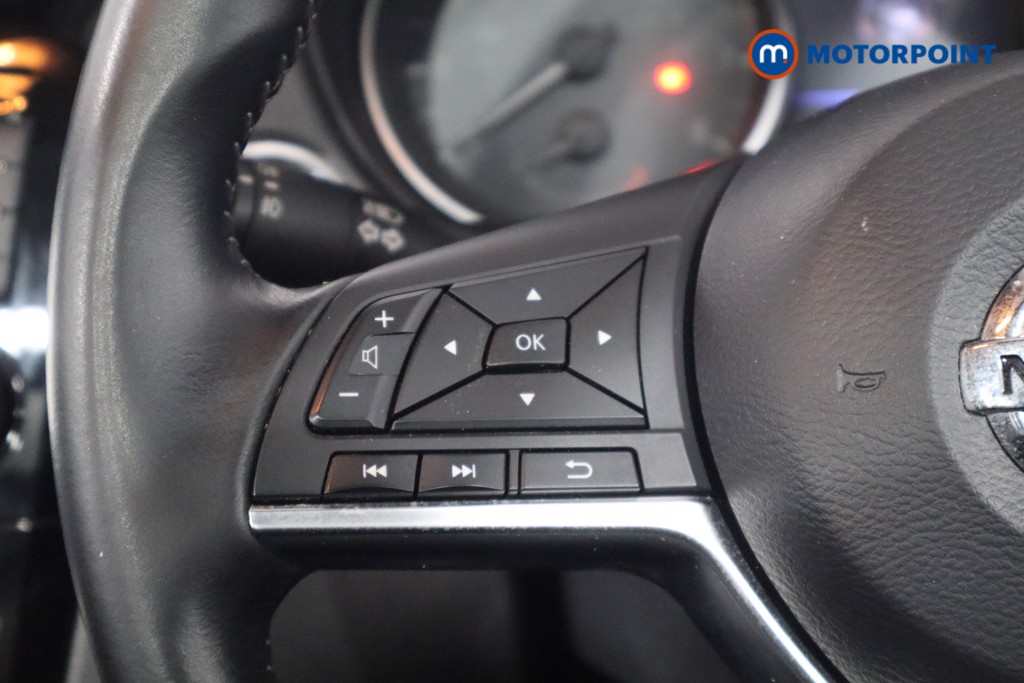 Nissan Qashqai N-Connecta Manual Petrol SUV - Stock Number (1566272) - 7th supplementary image