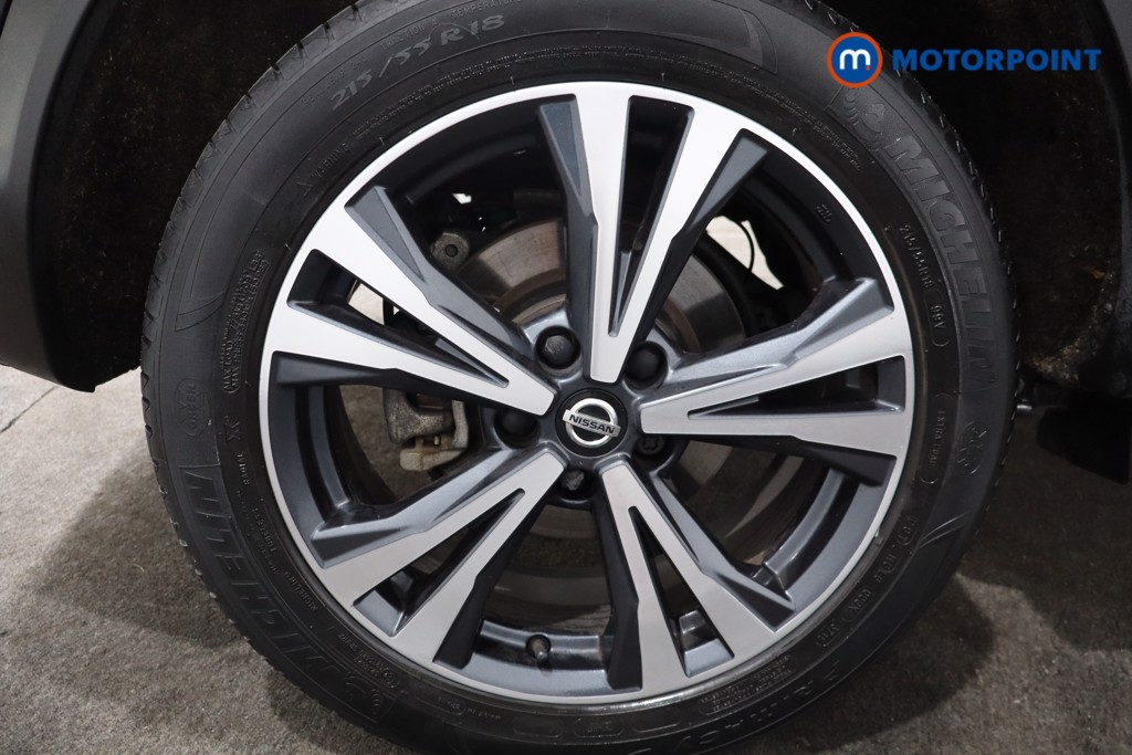 Nissan Qashqai N-Connecta Manual Petrol SUV - Stock Number (1566272) - 9th supplementary image