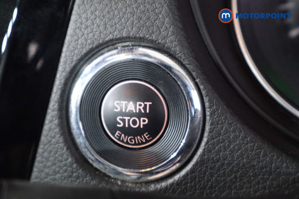 Nissan Qashqai N-Connecta Manual Petrol SUV - Stock Number (1566272) - 13th supplementary image