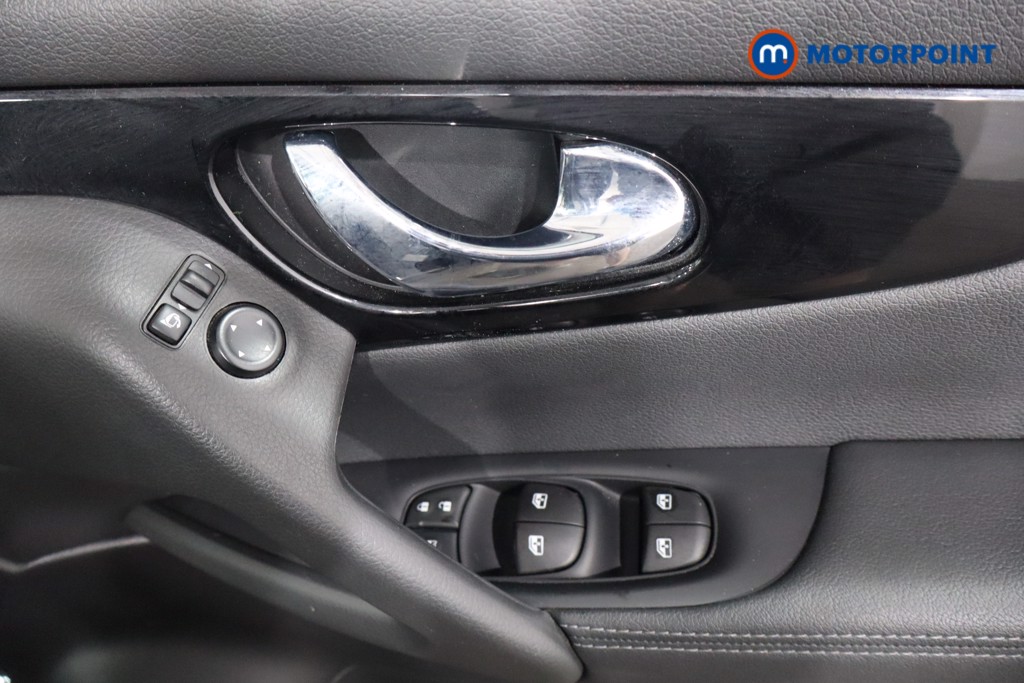 Nissan Qashqai N-Connecta Manual Petrol SUV - Stock Number (1566272) - 21st supplementary image