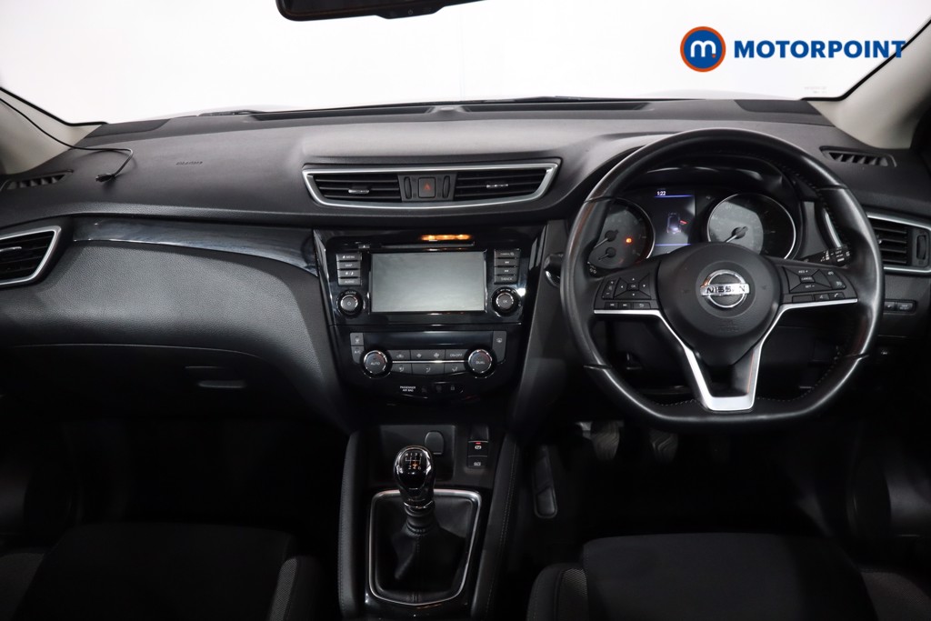 Nissan Qashqai N-Connecta Manual Petrol SUV - Stock Number (1566272) - 1st supplementary image