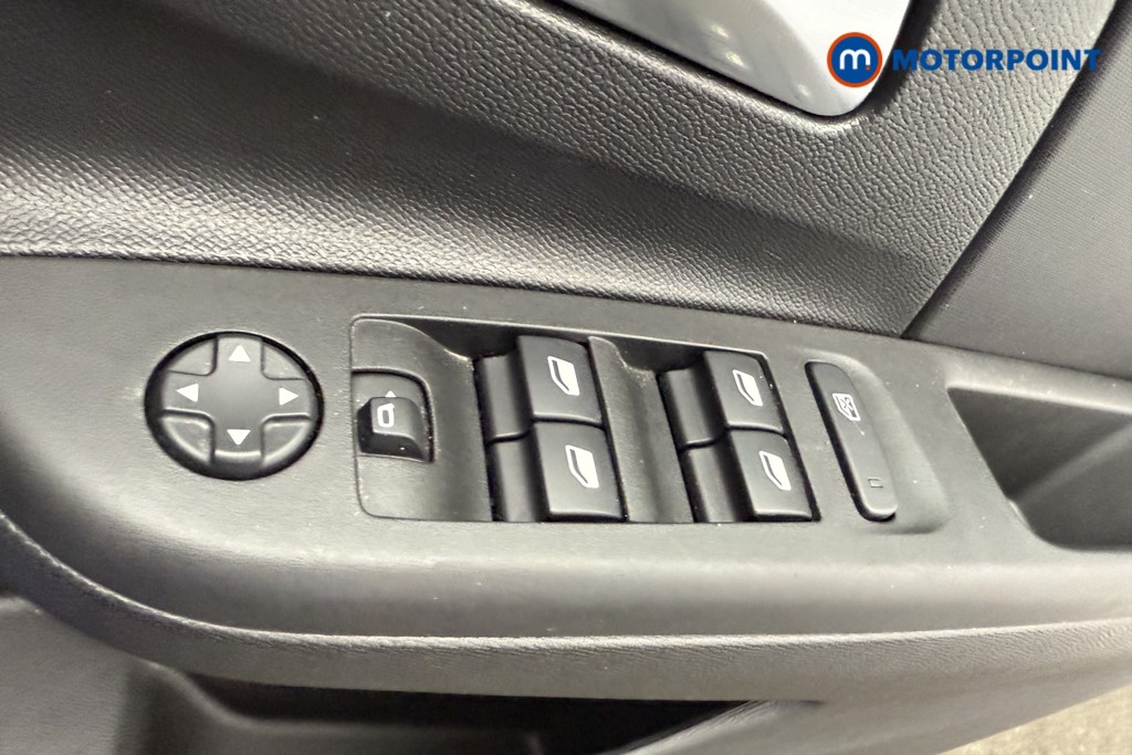 Vauxhall Corsa Design Manual Petrol Hatchback - Stock Number (1566364) - 15th supplementary image