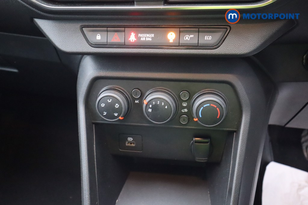 Dacia Sandero Stepway Comfort Manual Petrol Hatchback - Stock Number (1566370) - 3rd supplementary image